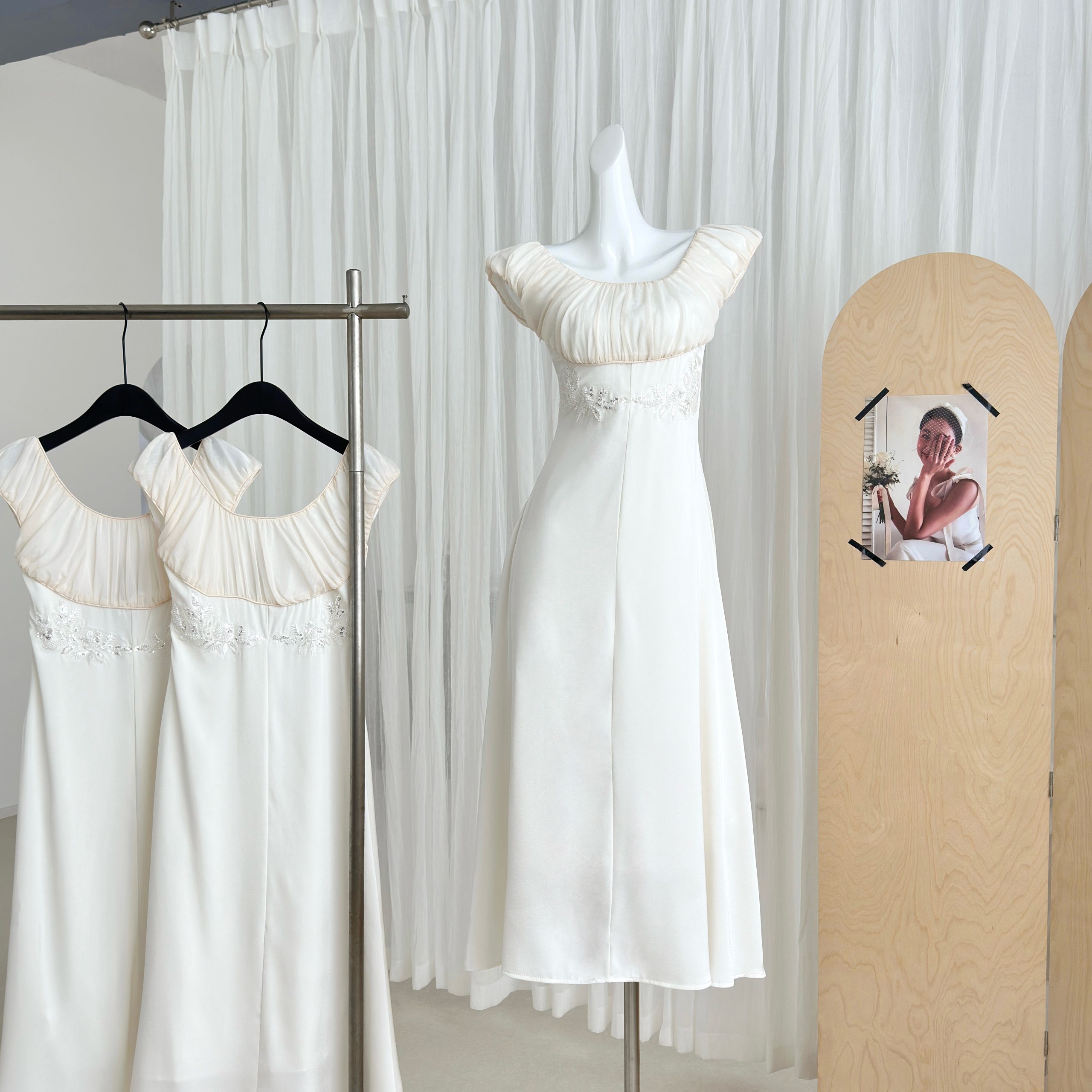 Elegant U-Neck Ruched Embroidered A-Line Maxi Dress