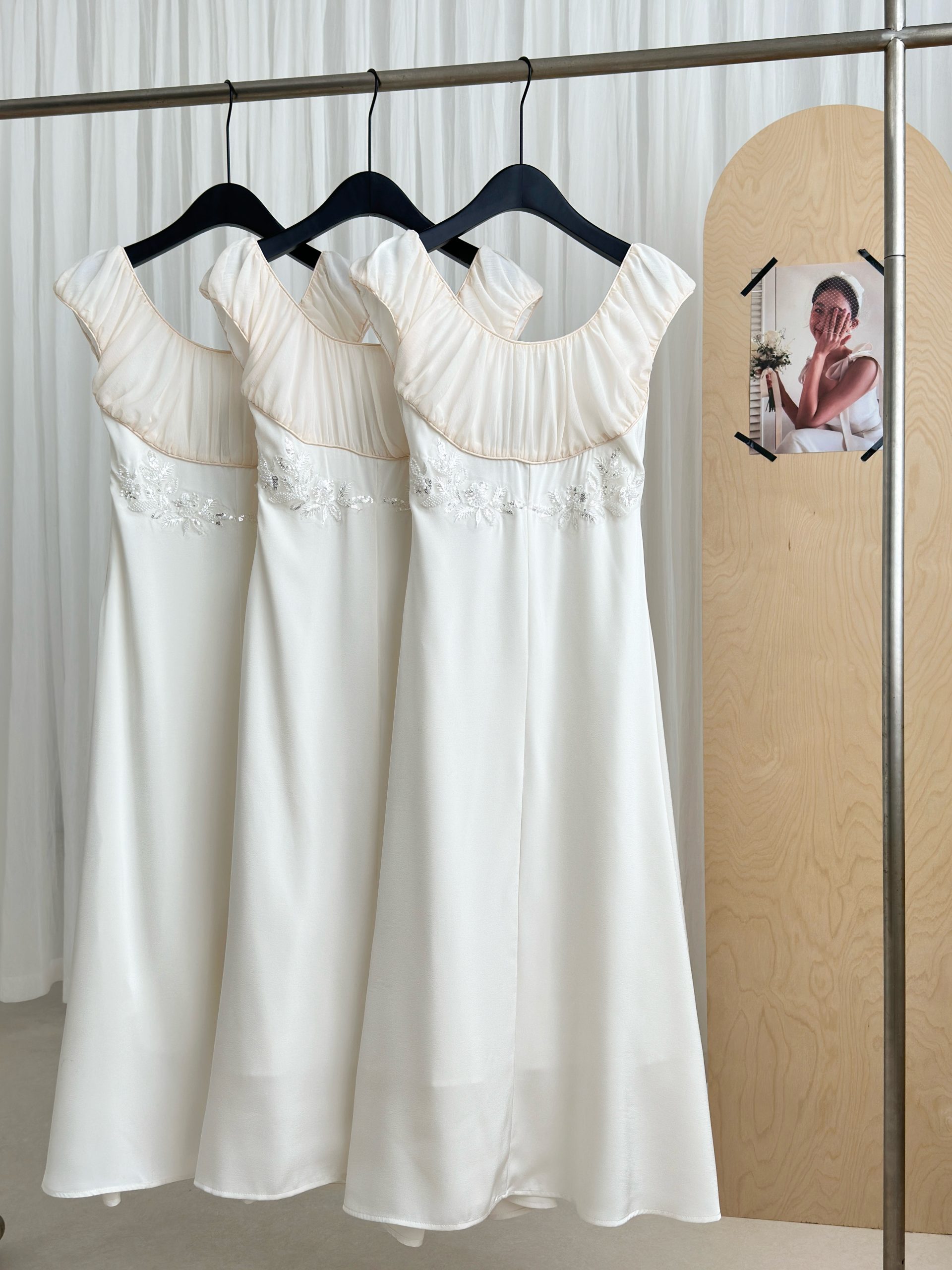 elegant-u-neck-ruched-embroidered-a-line-maxi-dress_1