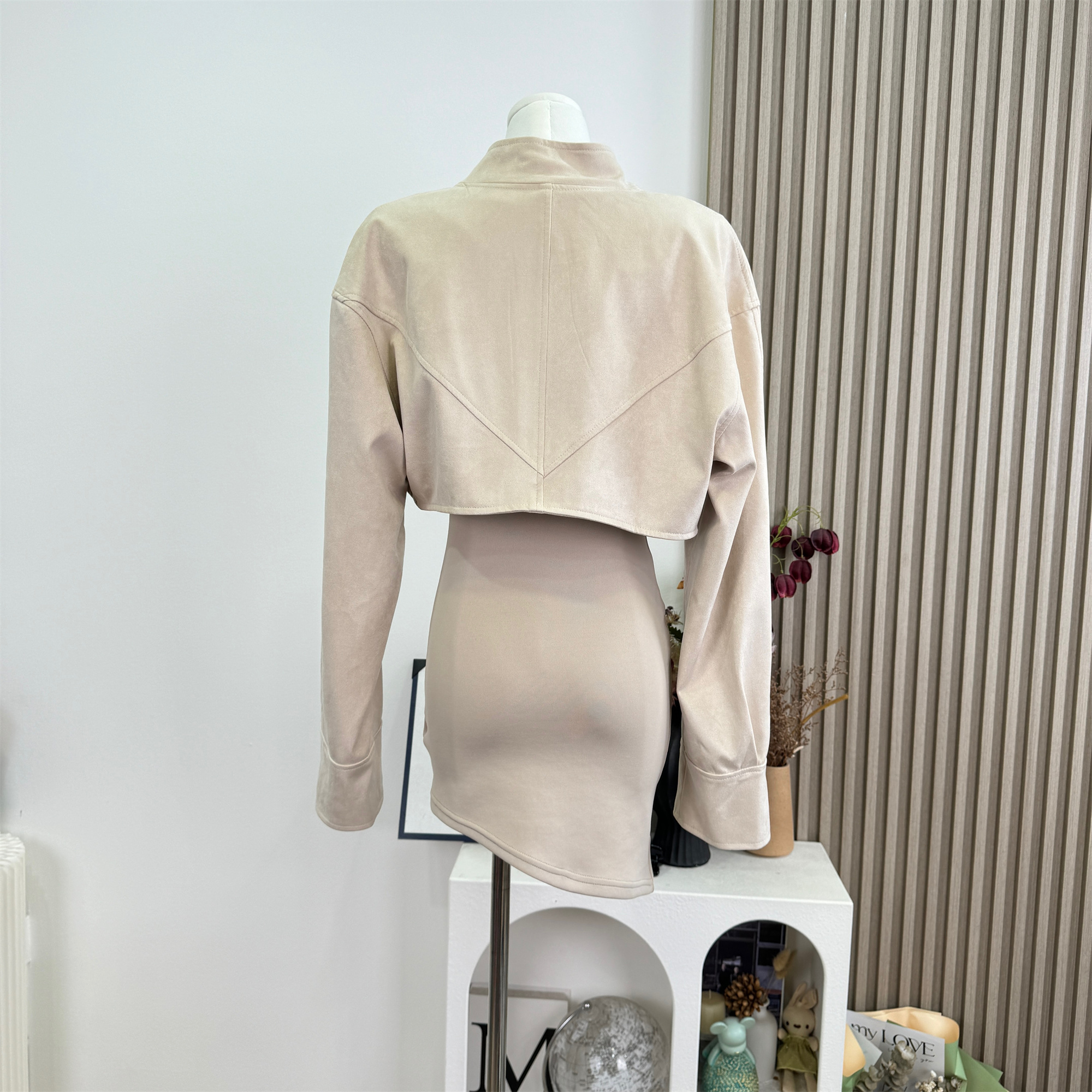 Minimalist Old Money Two-Tone Custom-Dyed Structured Suede Jacket Korean Style - Image 3