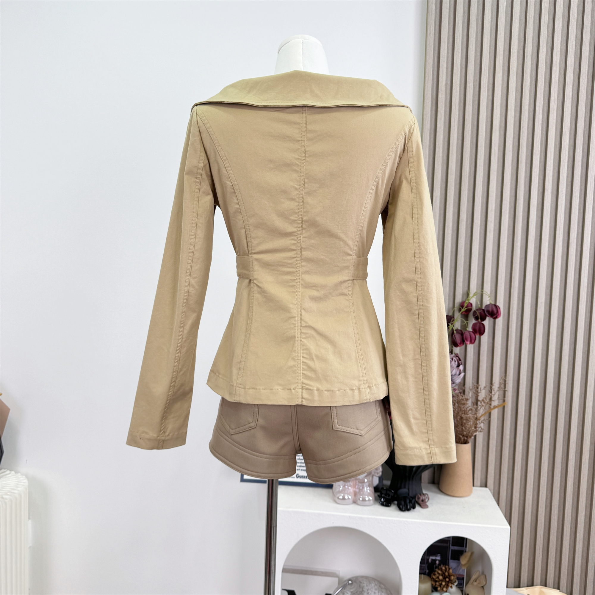 Women's Retro Cinched Waist Khaki Trench Coat Set - Image 4